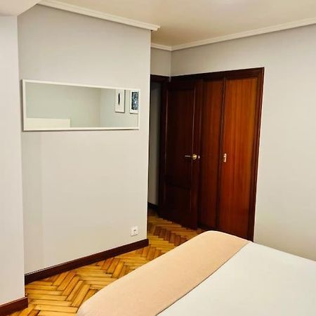 Apartamento En El Centro De Vigo 2 Habitaciones المظهر الخارجي الصورة