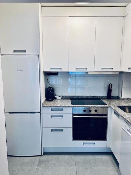 Apartamento En El Centro De Vigo 2 Habitaciones المظهر الخارجي الصورة