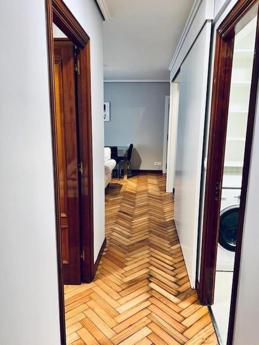 Apartamento En El Centro De Vigo 2 Habitaciones المظهر الخارجي الصورة